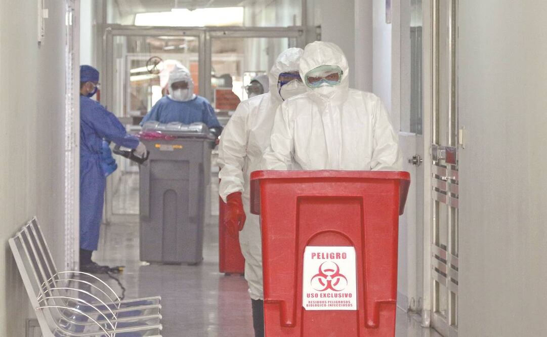 Los residuos altamente infecciosos son muestras de laboratorios, residuos contaminados con sangre y fluidos corporales, cultivos de laboratorio y cepas microbiológicas, los cuales están incrementando ante la pandemia. Foto: Carlos Mejía/ El Universal.