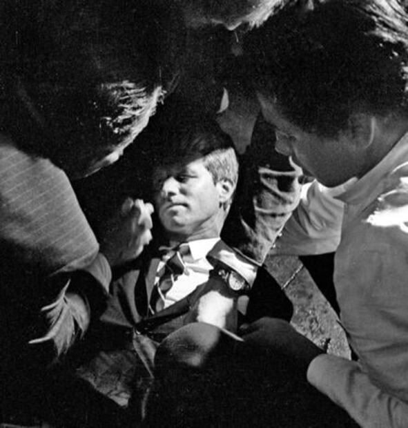 Fallece el mexicano que ayudó a Kennedy en el momento de su muerte