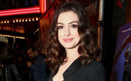 Anne Hathaway se arrepiente por misoginia con directora