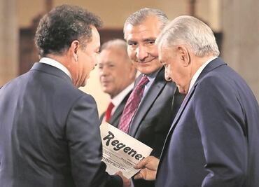 Avanza el presidente a su alfil, Adán Augusto López