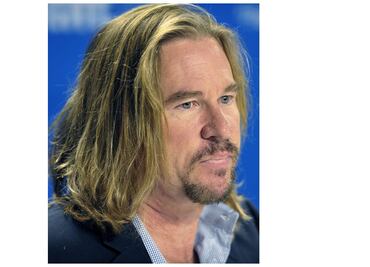 Val Kilmer reaparece con dificultad para hablar