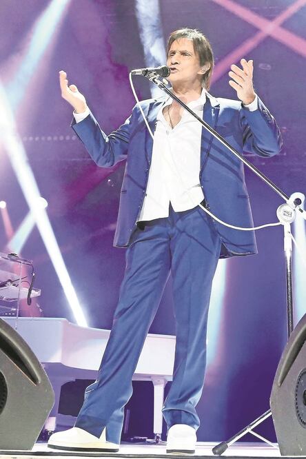 El brasileño repasó 50 años de sus éxitos más románticos (ARIEL OJEDA. EL UNIVERSAL)