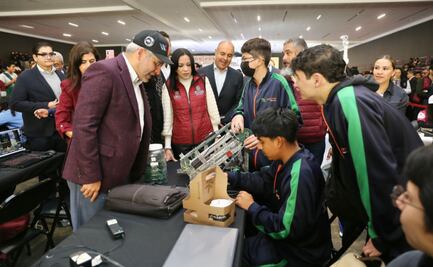 Alfredo Ramírez Bedolla convoca a jóvenes a crear red social 100% mexicana; inaugura XVII Campeonato Nacional de Robótica y STEM 2026