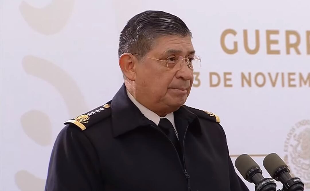 El secretario de la Sedena, Luis Cresencio Sandoval, afirmó que 24 mil elementos realizan labores de apoyo a los damnificados. Foto: captura de pantalla