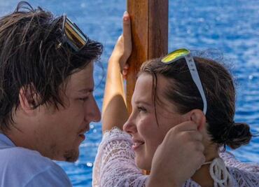 Compromiso de Bobby Brown abre debate generacional