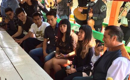 “El Bronco” se reúne con jóvenes en Xochimilco