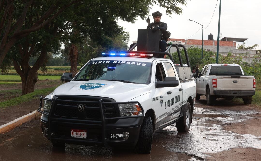 Operativo para rescatar a dos elementos de investigación que fueron privados de la libertad por gente armada del Cártel Jalisco Nueva Generación en Michoacán. Foto: Especial