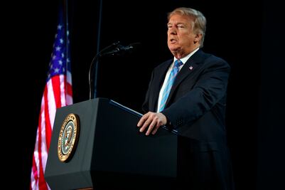 Trump evalúa pedir a un juez más tiempo para reunir a familias migrantes