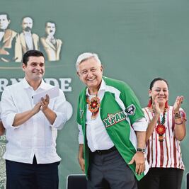AMLO presenta apoyos para afectados por Willa