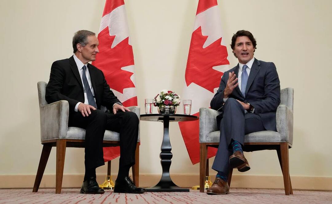 Daniel Servitje, director general de Grupo Bimbo, con el primer ministro canadiense. Foto: AP