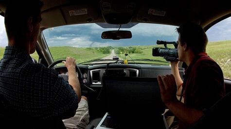 El desconocido peligro que enfrentan los cazatormentas, los aventureros que persiguen tornados