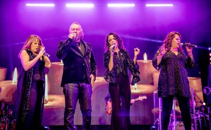 Mijares presenta look covid en concierto