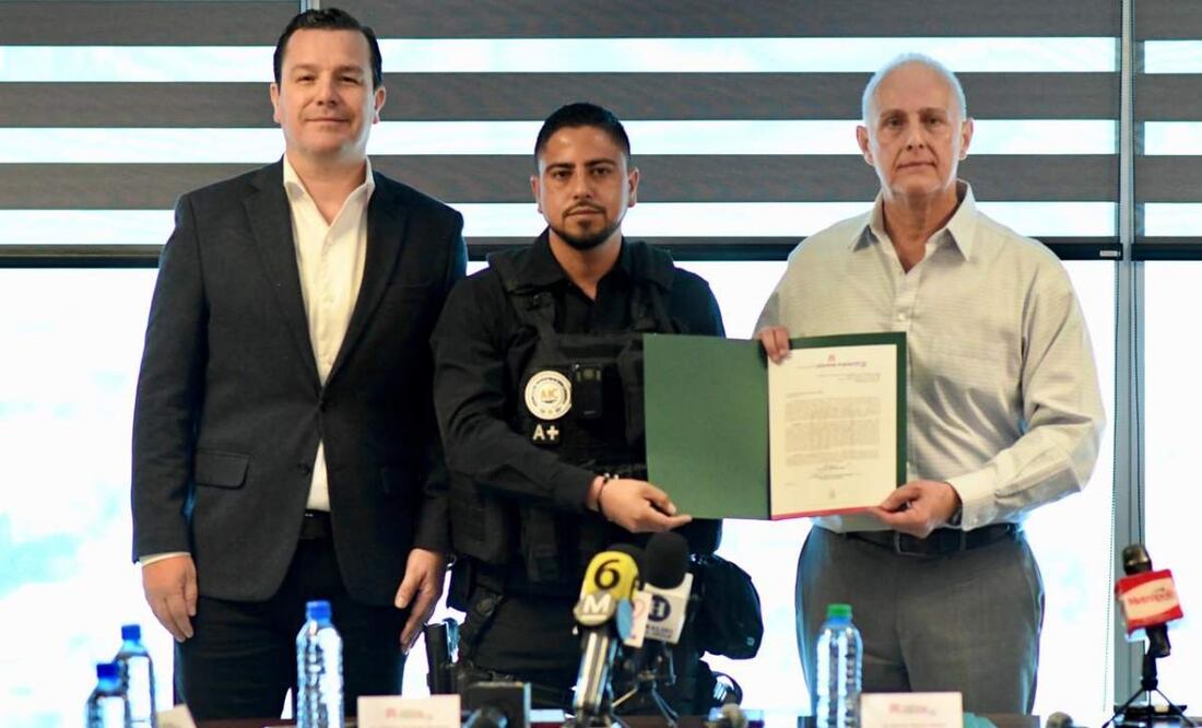 El nombramiento de Alfredo Flores y Andrés Antonio Torres, fue hecho por el alcalde de Torreón, Román Alberto Cepeda (29/04/2025). Foto: Especial