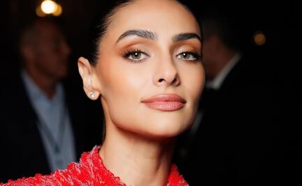 Renata Notni impacta con look con transparencias de Gucci