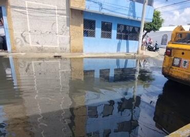 Tras inundaciones, Brugada promete revisar toda la infraestructura hídrica en San Juan de Aragón VI Sección; hay un problema de drenaje, dice