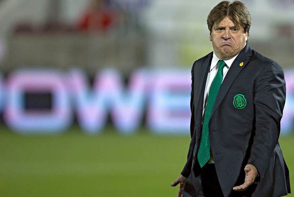 Miguel Herrera durante un partido con el Tri. Archivo