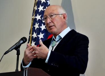 Ken Salazar: muerte de sacerdotes jesuitas, un llamado a garantizar democracia sin miedo