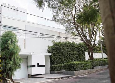 La oposición critica el informe; defiende el PRI