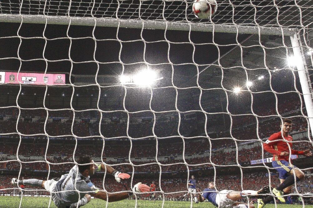 Álvaro Morata selló el marcador, en un contraataque con Sergio Ramos. FOTO: JJAUNJO MARTÍN. EFE