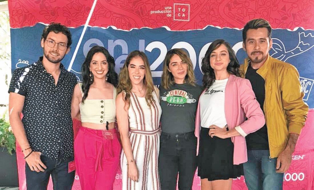 Los artistas dieron una probadita del show a fans y curiosos.