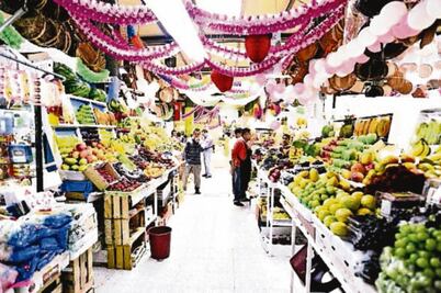 PRD propone condonar adeudos de locatarios