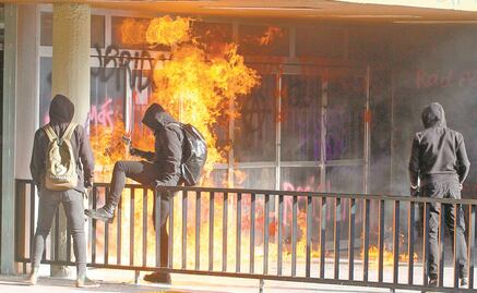 UNAM elimina artículo de su reglamento que preveía expulsión por actos vandálicos; busca no afectar derecho a la protesta