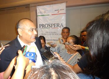 Bloqueos pegan a estancias infantiles y adultos mayores en Oaxaca