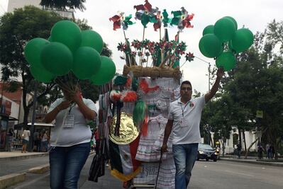 "Con que no haya plantón de los maestros, todo va a estar bien": Vendedor de artesanías