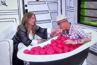 ¿Andrea Legarreta y Erik Rubín se coquetean en "Hoy"?