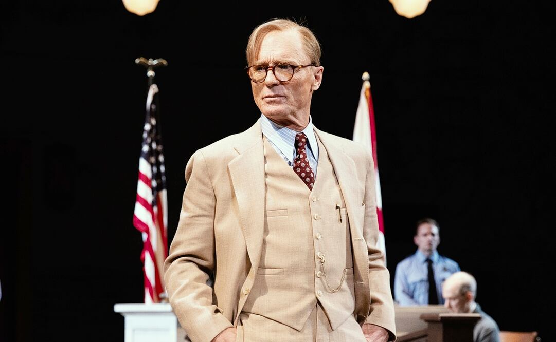 El actor de renombre, Ed Harris interpreta a Atticus Flinch en la puesta en escena. Foto: Julieta Cervantes/DKC/O&M via AP