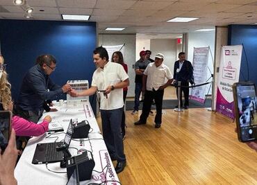 Así fue el estreno del voto electrónico para mexicanos en EU y Canadá