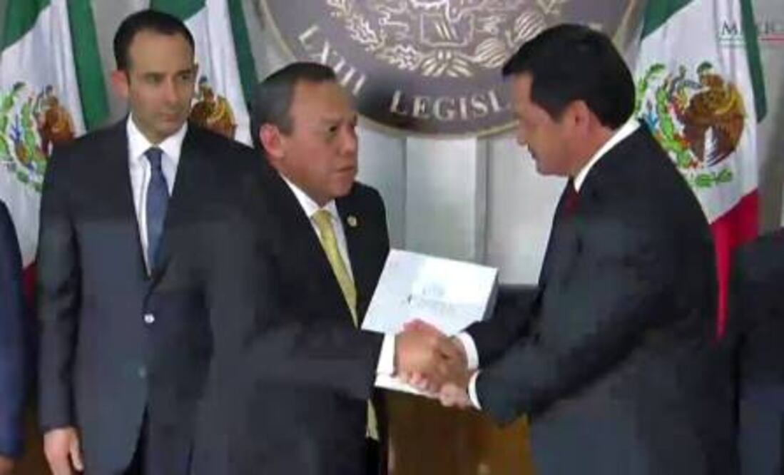 Invita Zambrano a Peña Nieto a dialogar en el Congreso