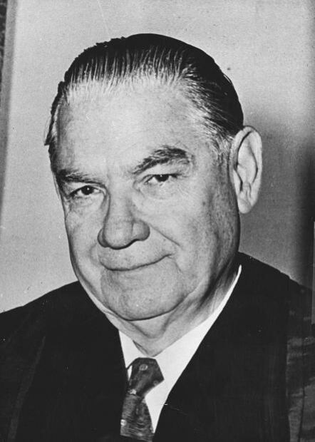 La Televisión: De bulbos a pantallas planas y contenidos de internet