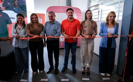 Samuel García inaugura lactario en Nuevo León; entregan apoyos del programa “Ayudamos a las Mujeres”