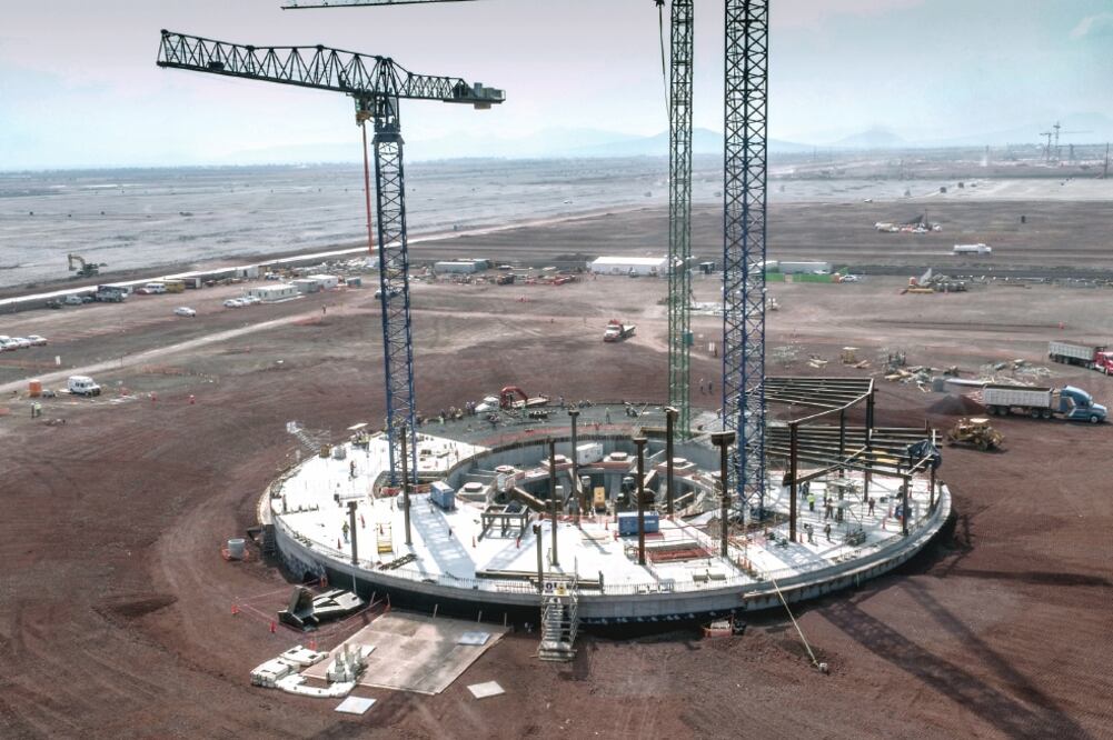 Según los economistas del CEESP, el proyecto es financiable con recursos procedentes de la bursatilización del impuesto aeroportuario y de la Fibra E. (ARCHIVO EL UNIVERSAL)