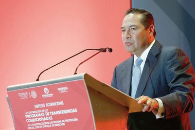 Garantizan apoyos para migrantes deportados