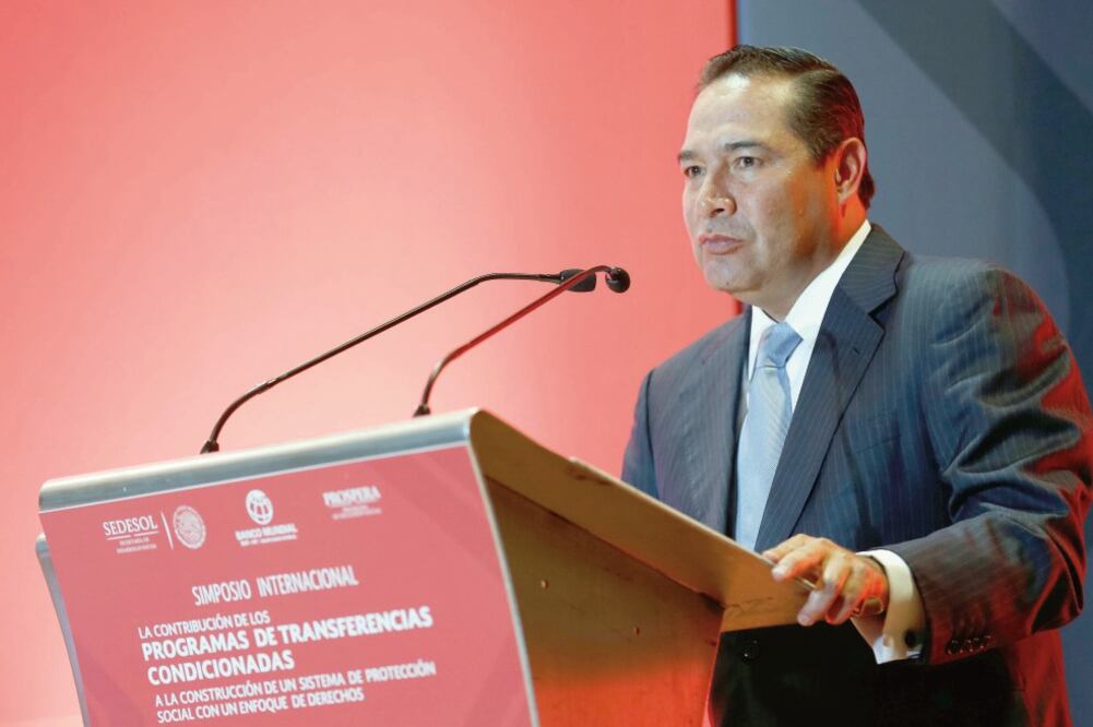 El titular de la Sedesol, Luis Miranda, dijo que implementarán un blindaje electoral para 2017 (ARCHIVO EL UNIVERSAL)