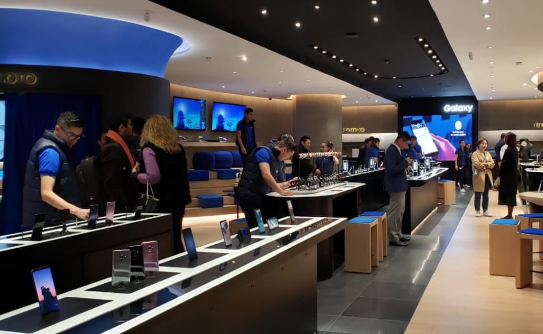 Además, Samsung llevará a cabo la apertura de tres kioscos, dos de ellos en la Ciudad de México