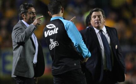 Auxiliar de Miguel Herrera se queda en América gracias a Santiago Baños