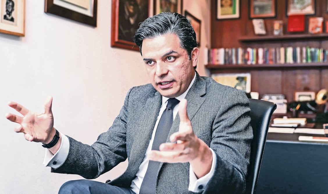 Zoé Robledo. Foto: Archivo