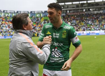 Miguel Herrera le pone un "pero" a Mauro Boselli