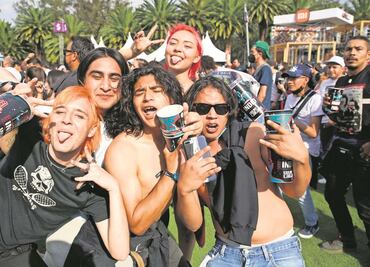 ¿Cómo funciona la pulsera cashless y dónde se recarga en el Vive Latino 2023?