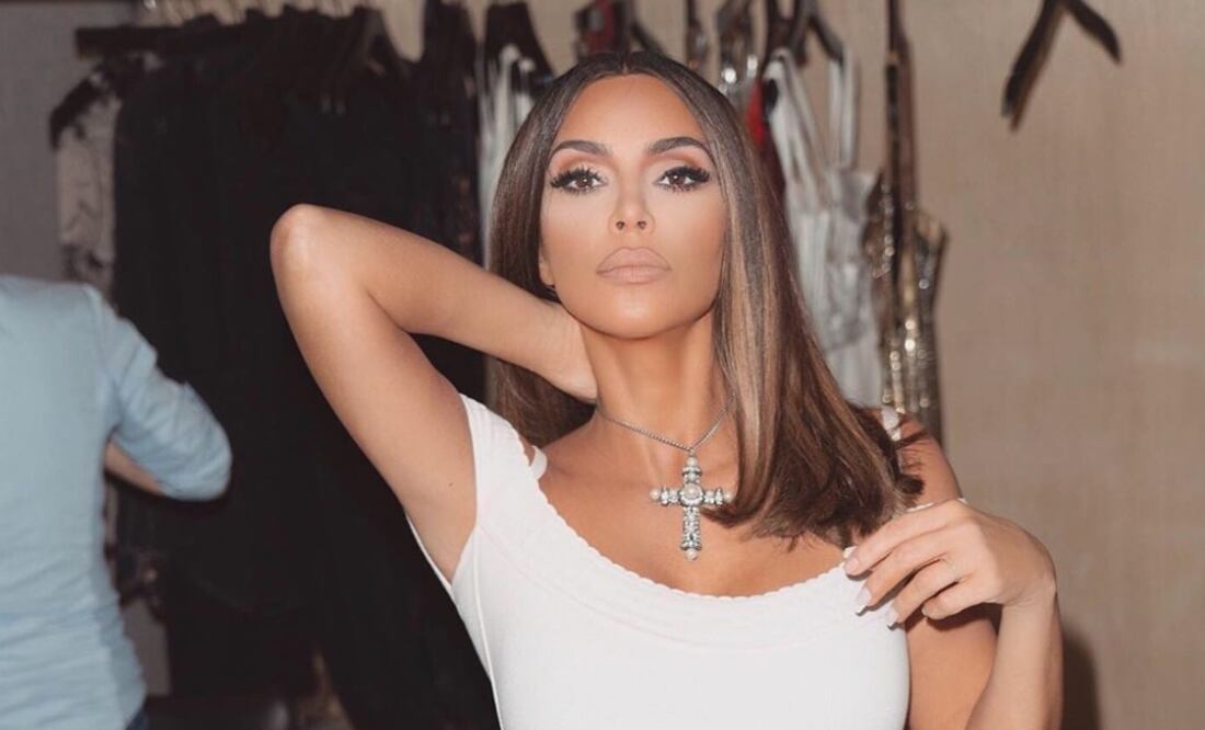 Kim Kardashian lució fenomenal con este vestido blanco. Foto: Instagram