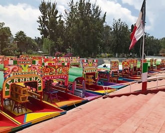 Llaman a los jóvenes a seguir reglas en trajineras