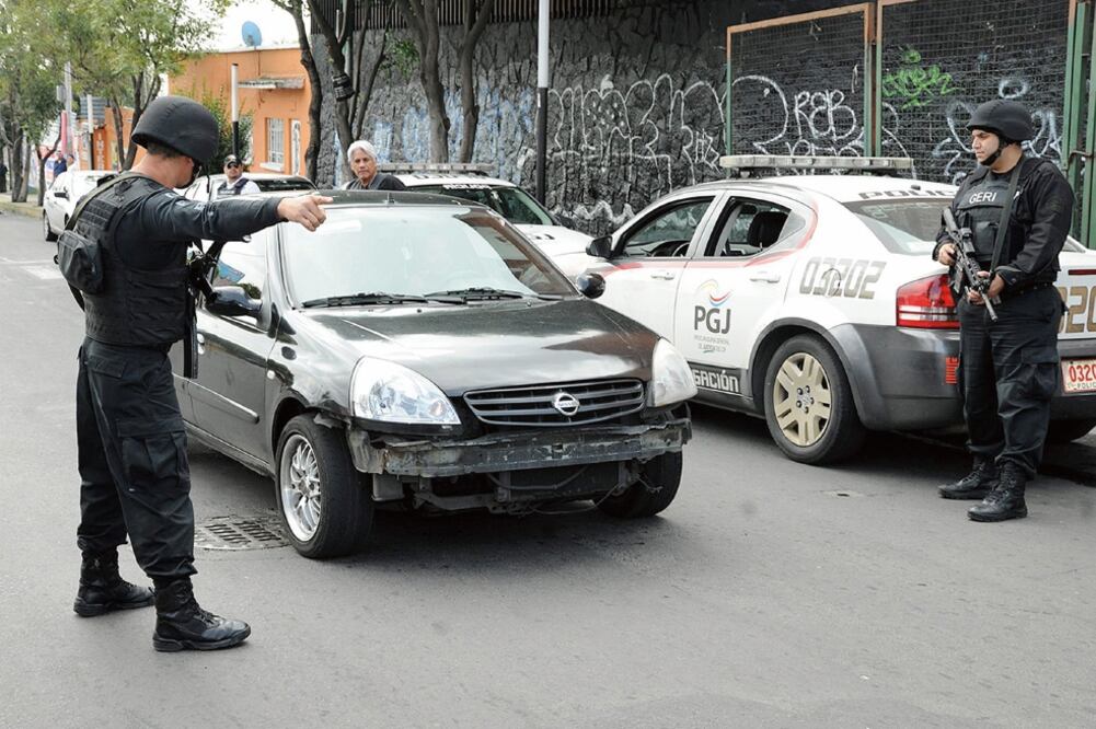 El 17 de Marzo en Iztapalapa se reportó un robo de vehículo con características de esta modalidad, por lo que se activó el protocolo para su búsqueda. (ARCHIVO EL UNIVERSAL)