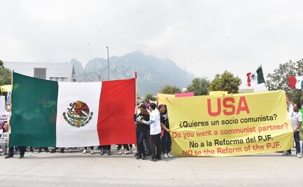 Trabajadores del Poder Judicial en Nuevo León realizan caravana hacia consulados de EU y Canadá