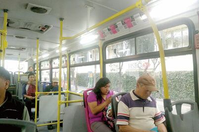 Metrobús en Reforma obliga a modificar ruta del Sistema M1
