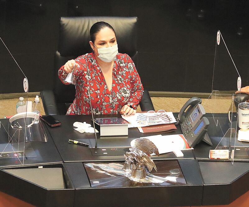 Mónica Fernández coordina los trabajos en que participan representantes de las ocho bancadas. ARCHIVO EL UNIVERSAL