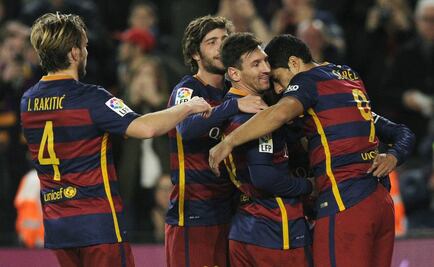 Barcelona golea en el juego 500 de Messi