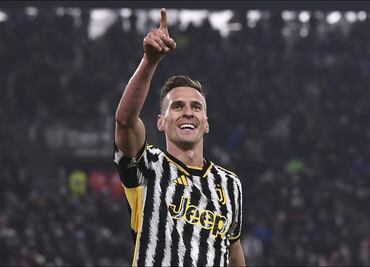 Juventus clasificó a la semifinal de la Coppa Italia gracias a un brillante Milik